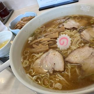 中華麺(メンマ付)(永福町大勝軒)