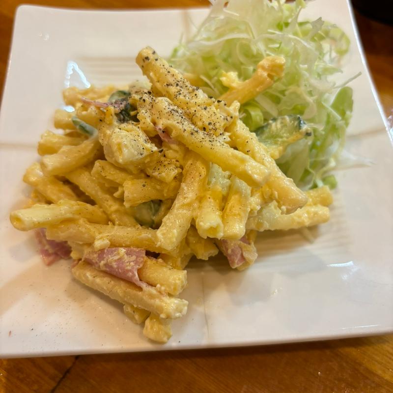 マカロニサラダ(もつ焼き ふくろう)