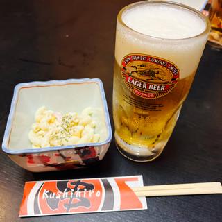 飲み放題最初の生とお通し(串ひろ )