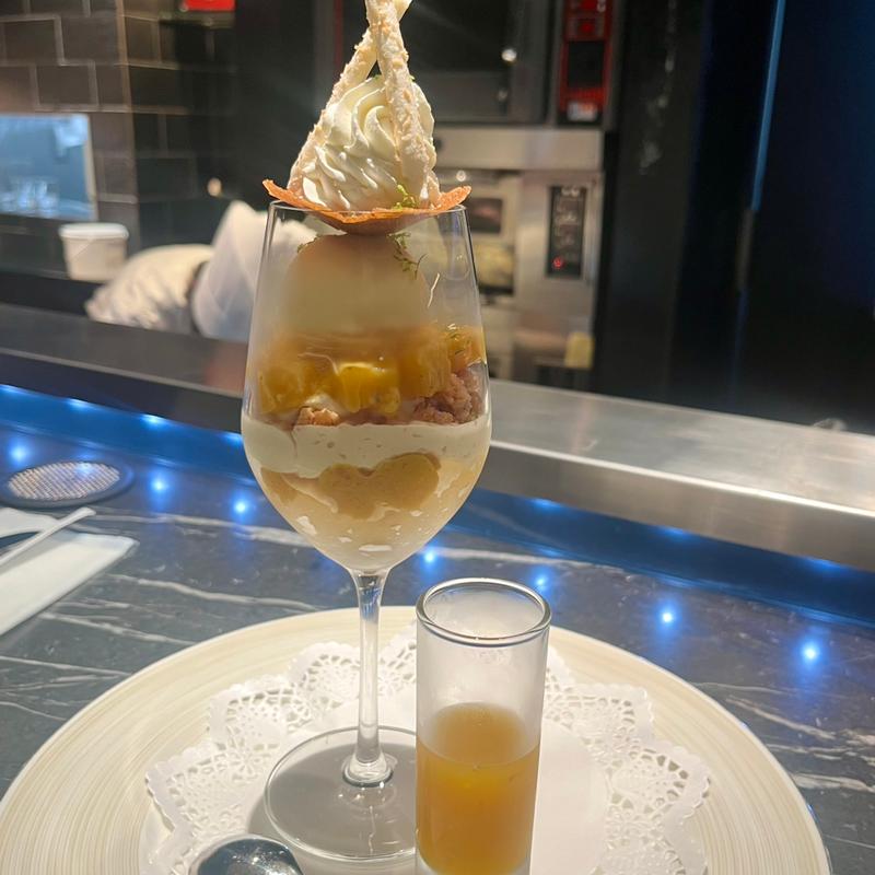 フルールドエテ(Toshi Yoroizuka Mid Town (トシ ヨロイヅカ ミッドタウン))