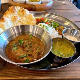 マトンレザラプレート(スパイシーカレーHalal Hub)