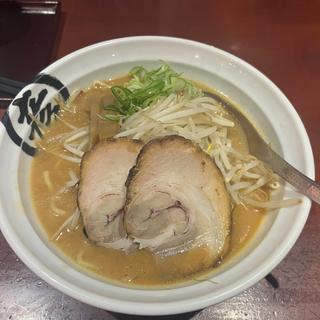 味噌ラーメン(乃木坂 まる彦らーめん（まるひこらーめん）)