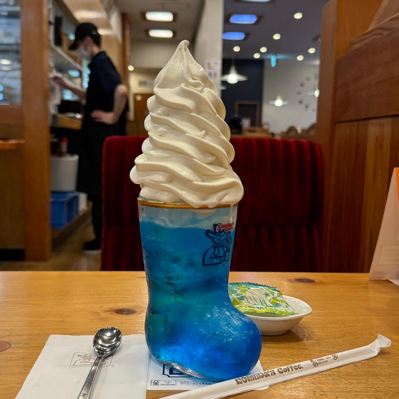 クリームソーダ ブルーハワイ(コメダ珈琲店 イオン名古屋東店)