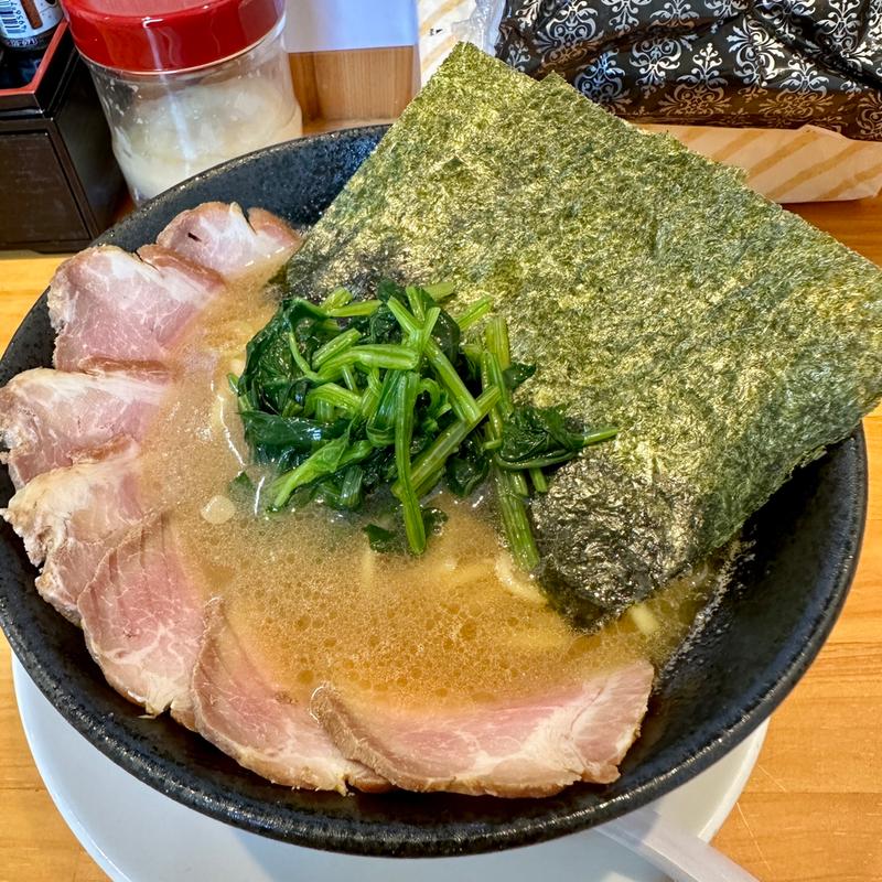 家系チャーシューメン(TSUBAME RAMEN YUKI)
