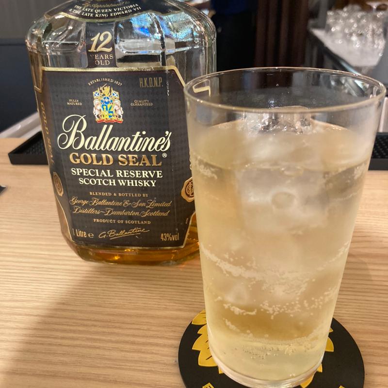 バランタイン12年(お酒の美術館 西鉄久留米駅店)