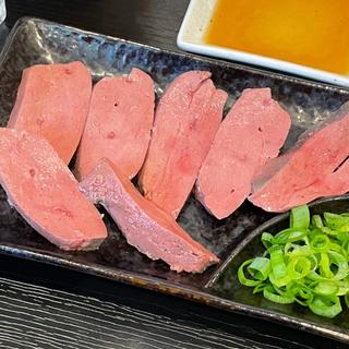 牛レバーレア刺し(焼肉かわい)