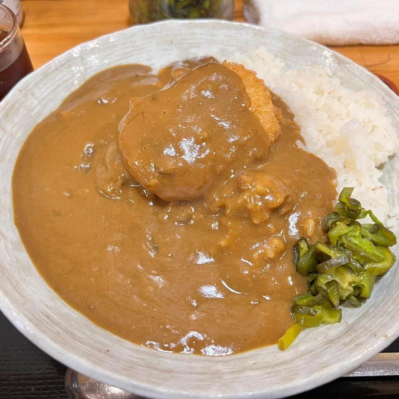 カレーライス コロッケ(立食いそば 山吹 鶴巻町店)