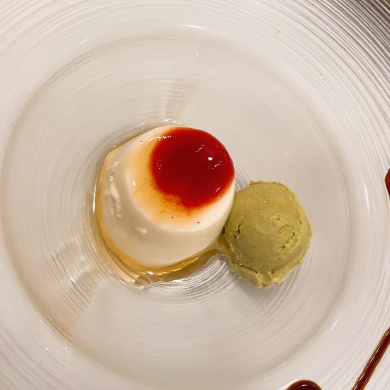 パンコッタとピスタチオのアイス(MareBlu & MORAN BAGEL)