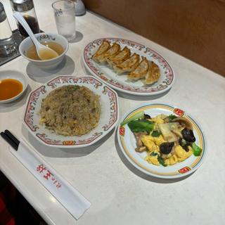 チャーハン+卵の炒り付け(ジャスト)+餃子(餃子の王将 花見川店)