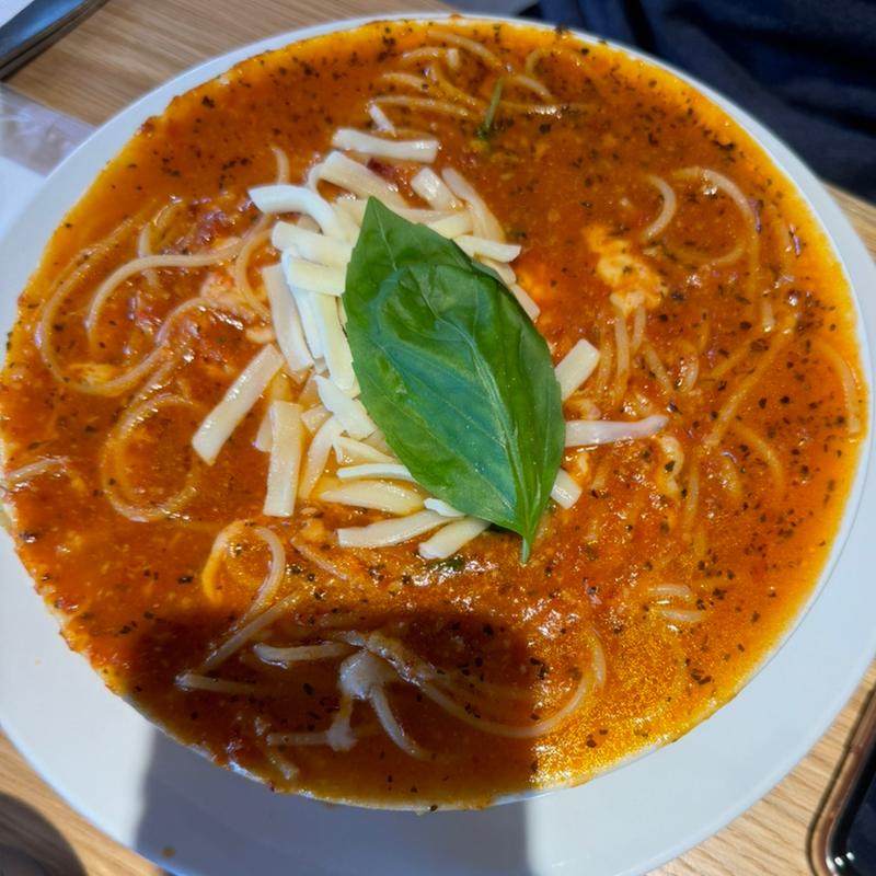 糸引きチーズとトマトのスパゲッティ(ホームズパスタ 長岡喜多町店)