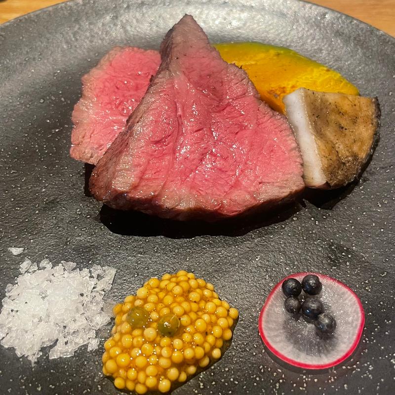 薪火の原始かまど焼 黒毛和牛 本日の赤身もも(かまど焼 NIKUYOROZU 三鷹店)