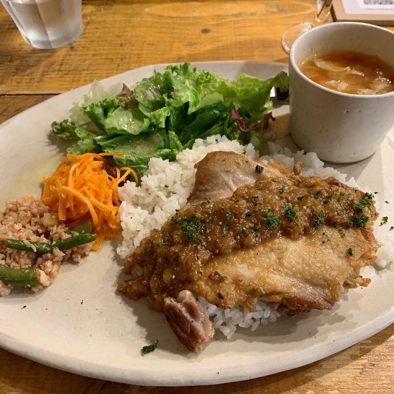 ローストチキンプレート(44APARTMENT ダブルフォーアパートメント 町田)