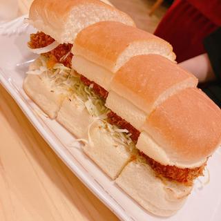 ガーリックシュリンプカツパン(コメダ珈琲店 所沢プロペ通り店)