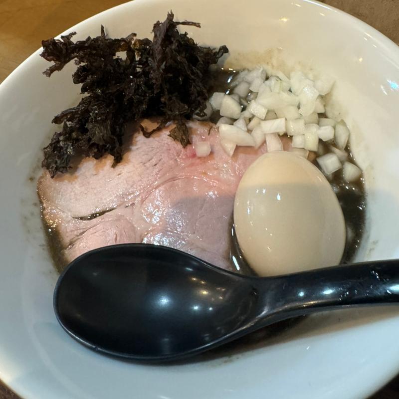 濃厚イカ煮干し蕎麦(味玉)(麺や空と大地)