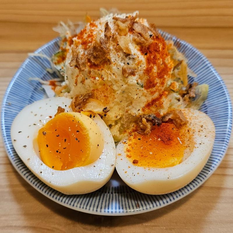 とろとろ煮たまごポテサラ(ニコミトスミビ【炭火やきとん・煮込み・定食】)