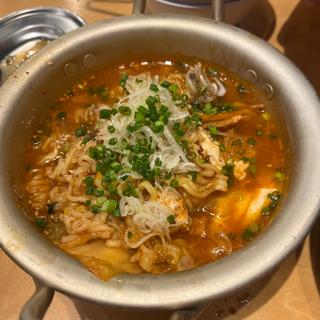 旨辛ラーメン(大阪焼肉・ホルモン ふたご 市ヶ谷店)
