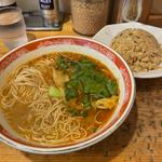 四川ラーメン+チャーハンセット(都飯店 （ミヤコハンテン）)