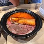 いくらとはらすとリブロース土鍋