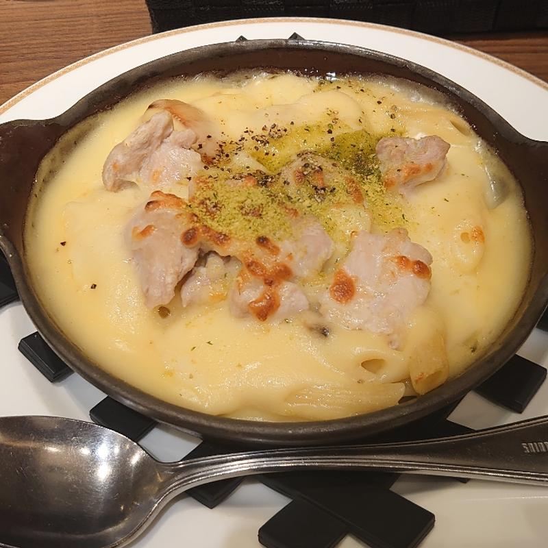チキンとペンネリガーテのクリームグラタン(ベーカリーレストランサンマルク グランデュオ蒲田店)