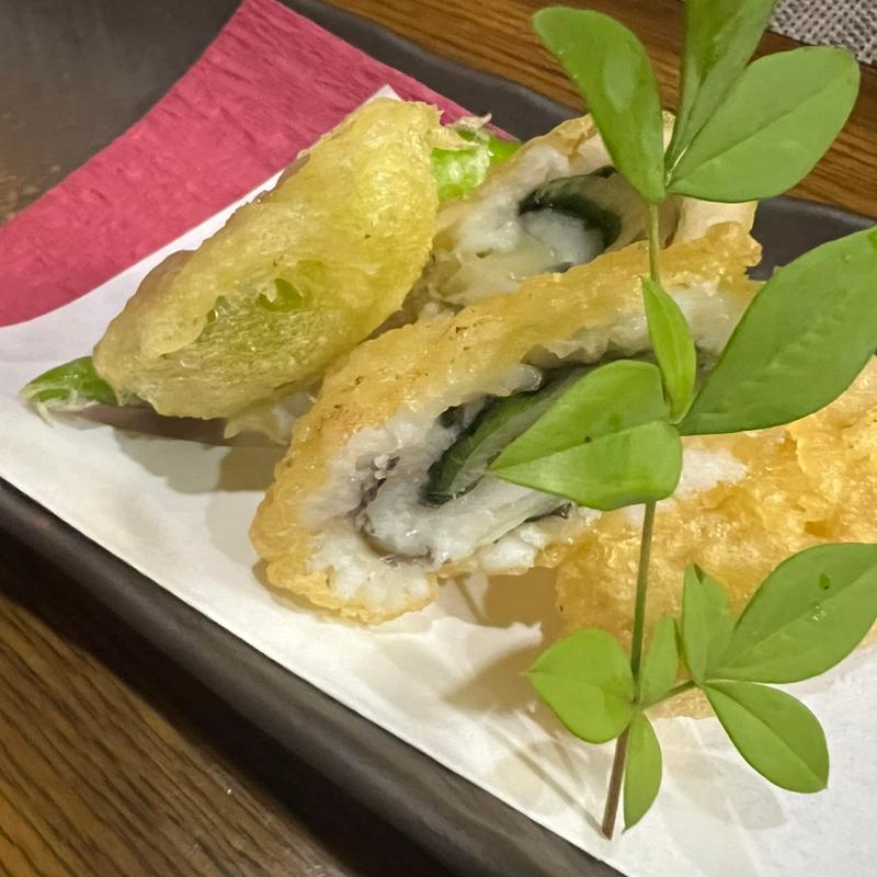 季節の創作天ぷら盛り合わせ(よもぎ)