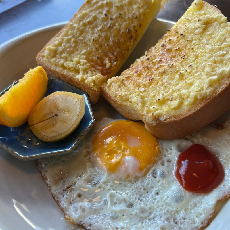 アーモンドトーストモーニング(珈琲庵珈集 三木本店)