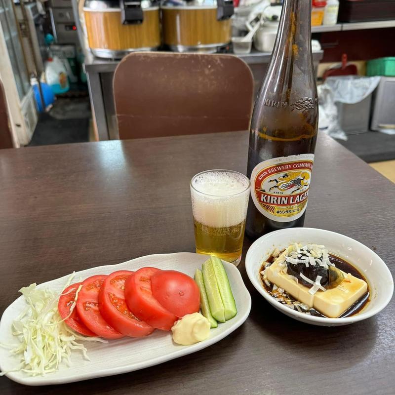 冷やしトマト ピータン豆腐 瓶ビール(中華 喜龍園)