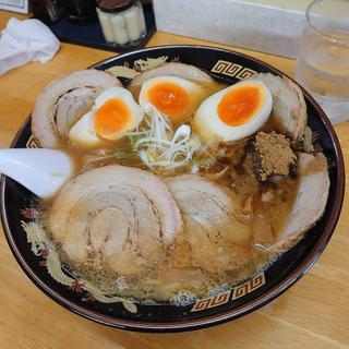 魚介とんこつしょうゆラーメン たまご チャーシュー(紀龍 )