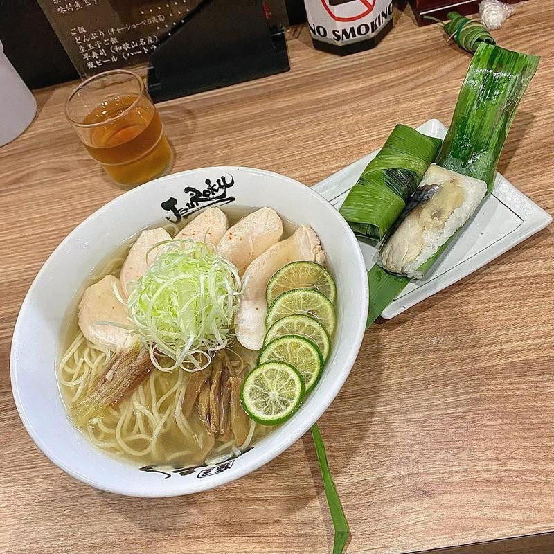 夏秋刀魚&早寿司×2(麺屋丈六 キーノ和歌山)