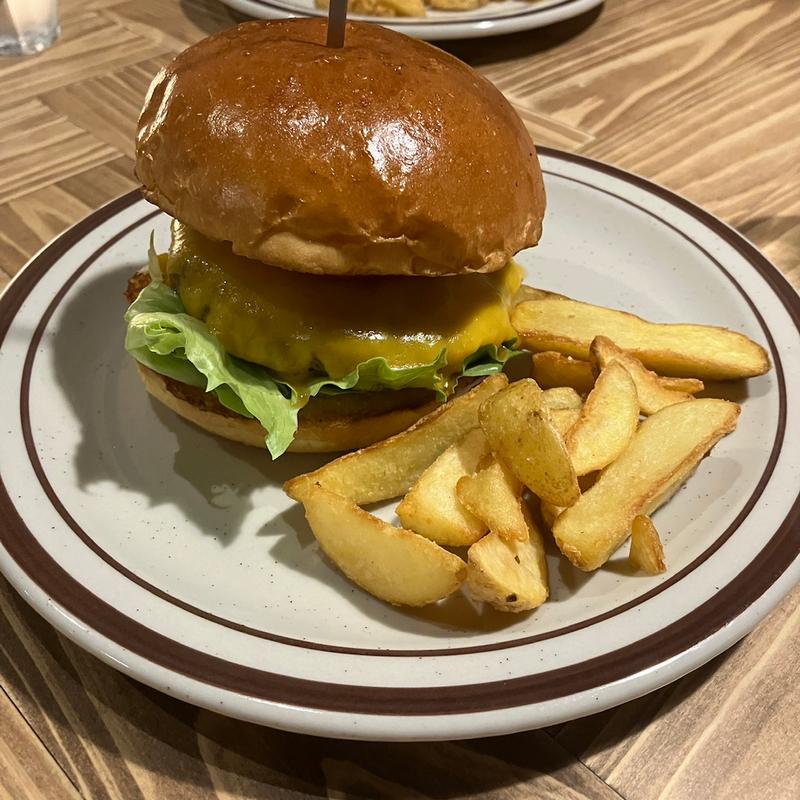 (イルカンジズダイナー)