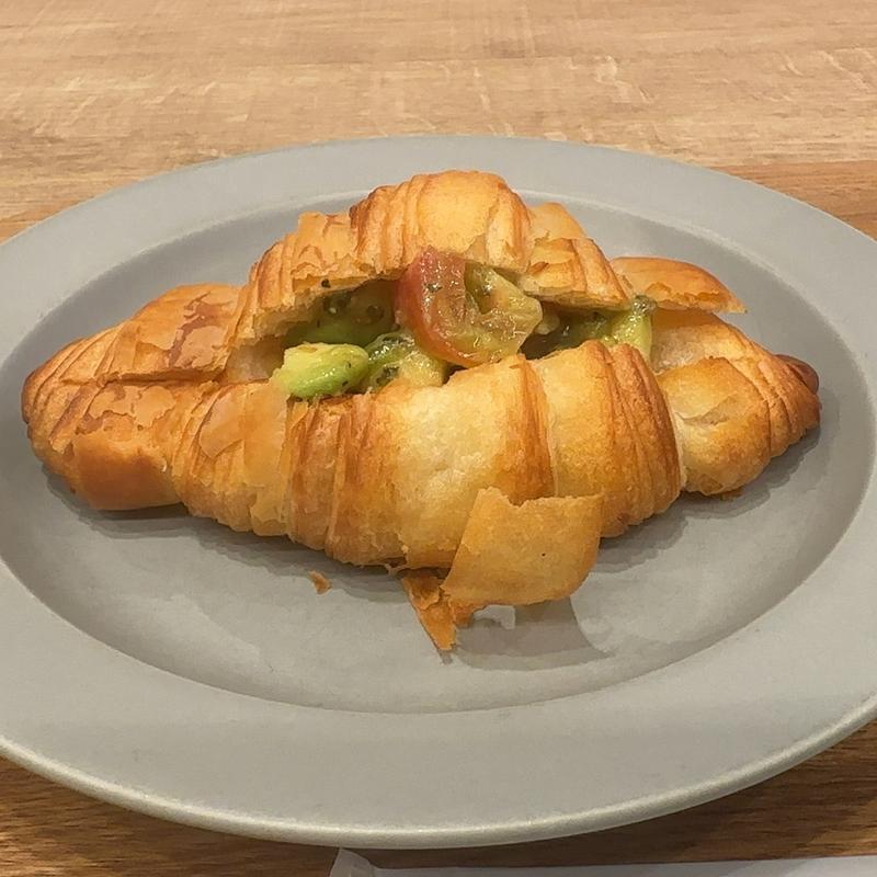 夏のクロワッサン(ロクメイコーヒーファクトリー【ROKUMEI COFFEE CO.FACTORY】)