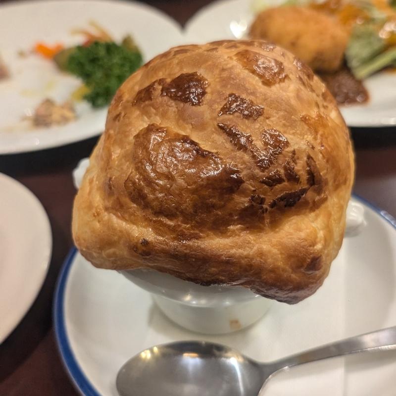 きのこのパイ包みスープ(コ・ビアン )