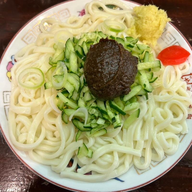 じゃじゃ麺 中(白龍 カワトク分店 （パイロン）)