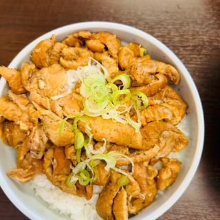 鳥もつ丼　大(あじ庵食堂)