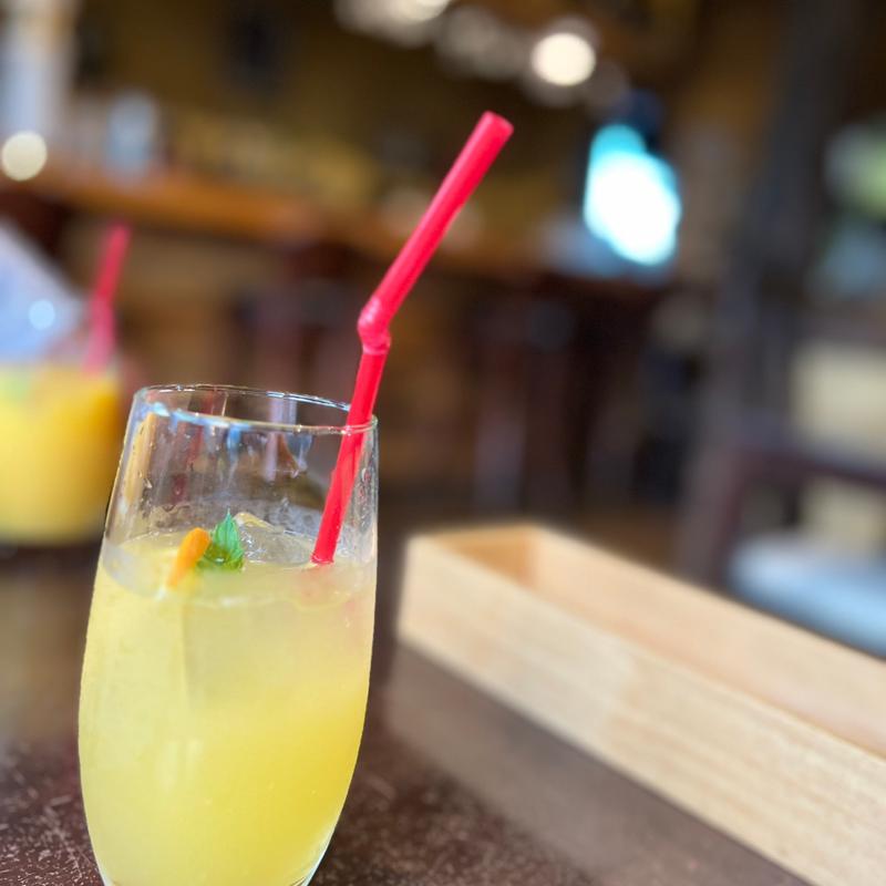 フルーツソーダ　オレンジ(Bistro Cafe Libro ビストロカフェリブロ)