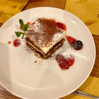 ナポリの本格ティラミス(Casa della Pizza)