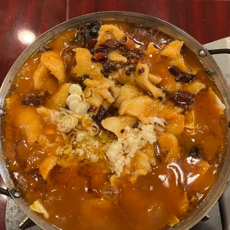 四川火鍋魚煮込(中国料理 火麒麟)