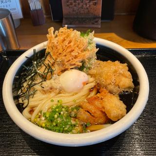 特製かしわ天温玉ぶっかけうどん(釜あげ饂飩 唐庵)