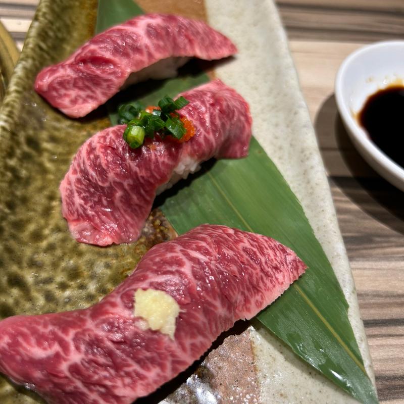 和牛ハラミにぎり(肉匠迎賓館 田原本店 （ニクショウゲイヒンカン）)