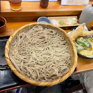 粗挽きそば3人前　天ぷら2人前(そば処 紫葉庵 （しようあん）)