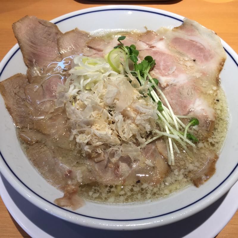 塩チャーシューめん(らーめん鱗 鴫野店)