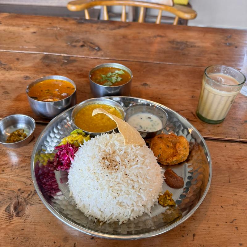 バターチキン＆チキンラッサム(さんぼんぎ)