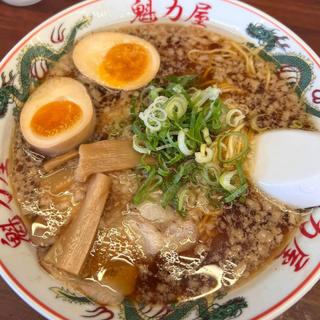 特製醤油の味玉ラーメン(京都北白川ラーメン魁力屋 五反田店)