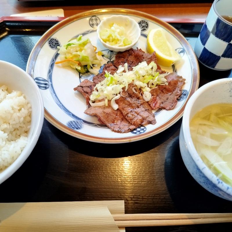 ねぎ塩レモン牛たん焼き(牛タン焼き仙台辺見 立川日野橋店)