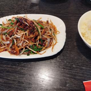 レバニラ冷食(本格 中華料理 王龍)