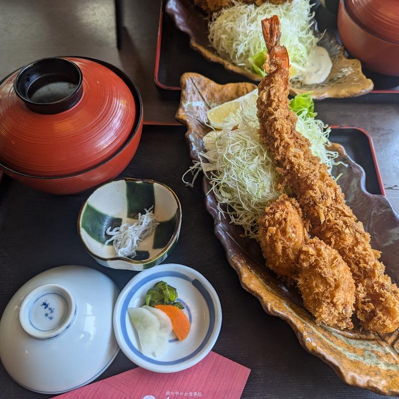  特大海老フライとカニクリームコロッケ定食(和むら総本店)