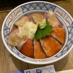 まぐろとブリの漬け丼
