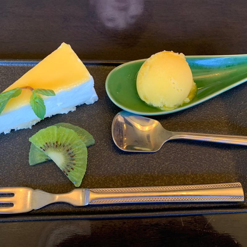 京風デザート　レアチーズケーキ&マンゴーソルベ添え(先斗入ル 京都駅ビル店 （ポントイル）)