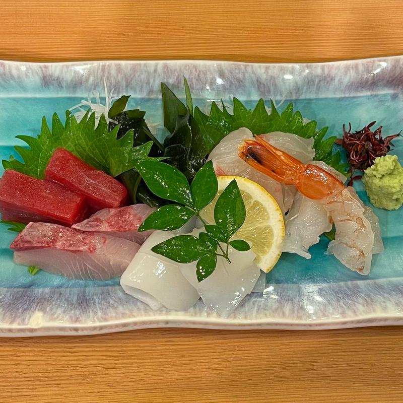 造り盛合せ5種(寿し 居酒屋 鮮や丸)