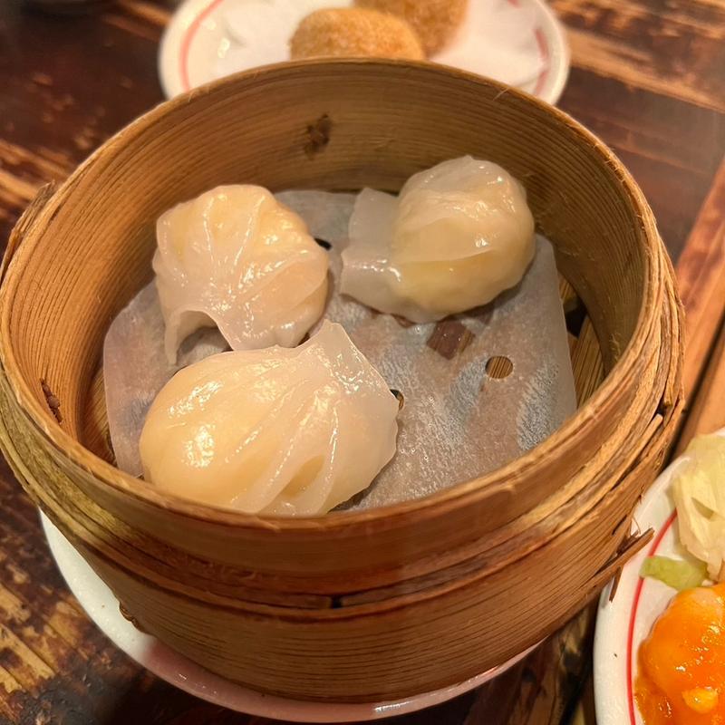 海老蒸し餃子3個(青龍門 イクスピアリ店｜中華台湾家庭料理)