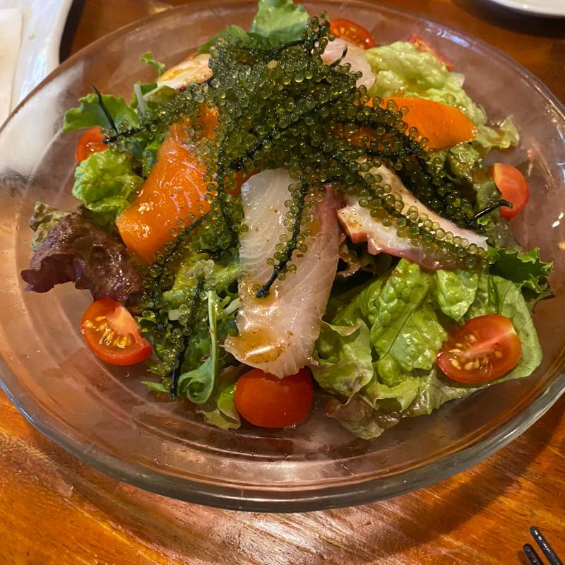 うみんちゅサラダ(分 あじこや 登戸店)